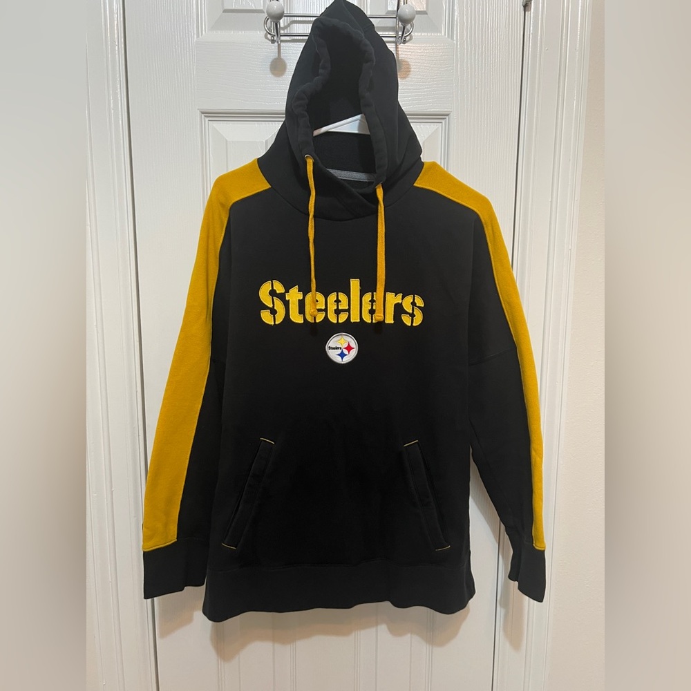 Fanatics NFL Black and Gold Steelers Women’s Hoodie
